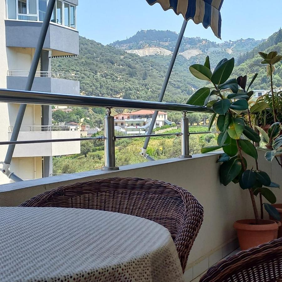 Lungo Mare & Luxury Apartments Vlorë Екстериор снимка