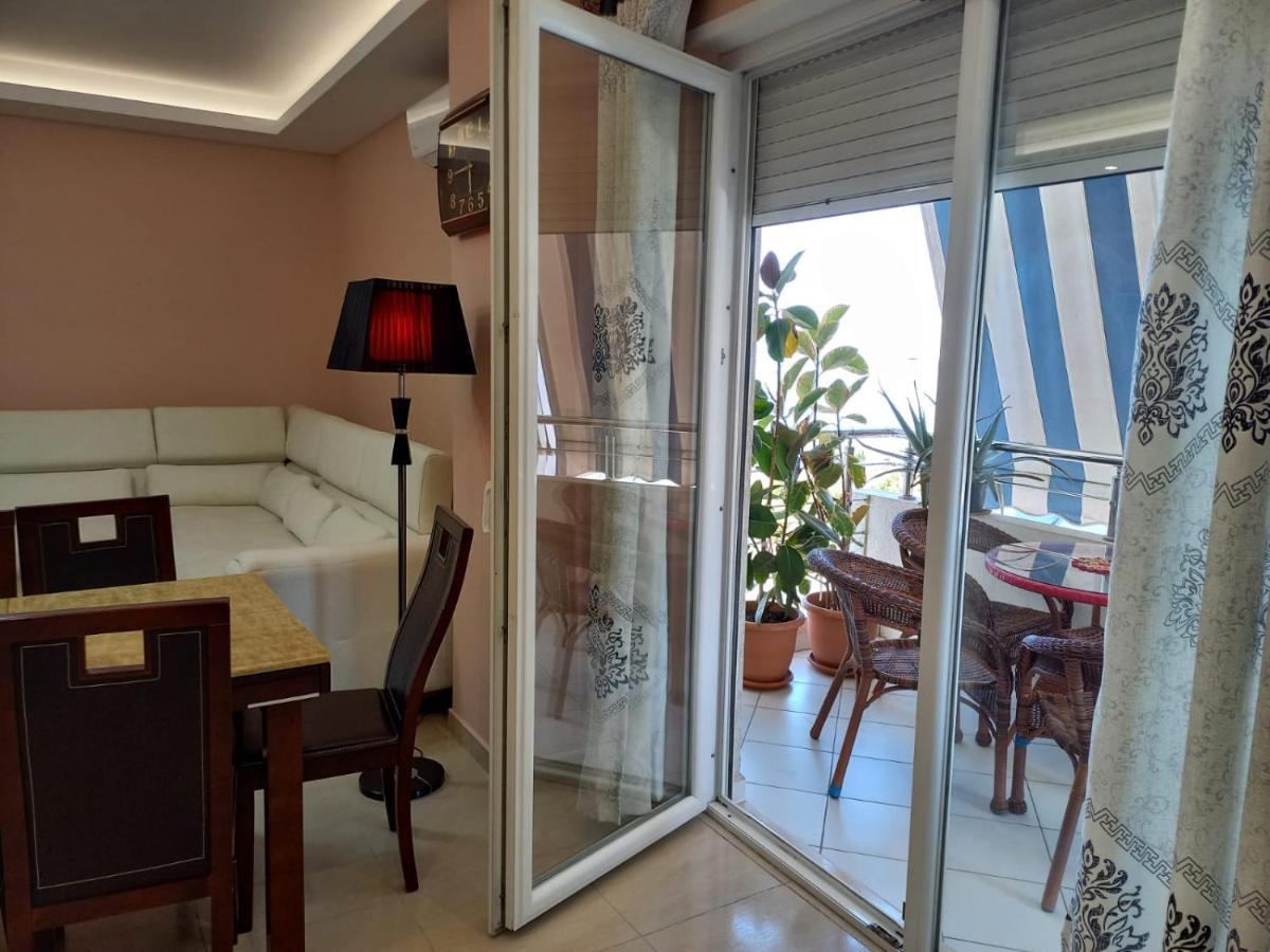 Lungo Mare & Luxury Apartments Vlorë Екстериор снимка