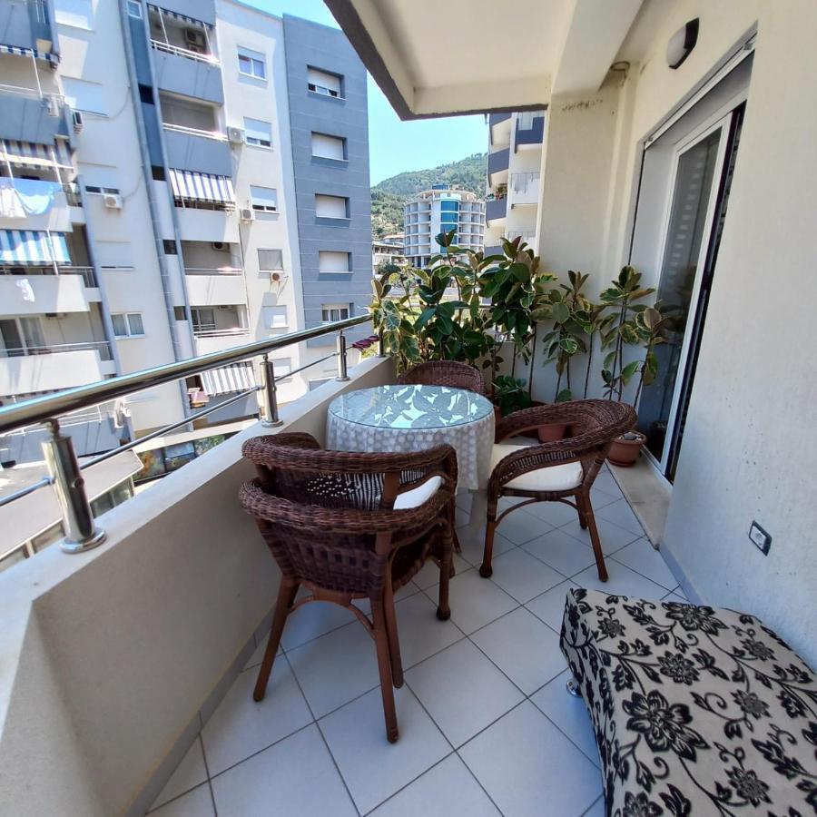 Lungo Mare & Luxury Apartments Vlorë Екстериор снимка