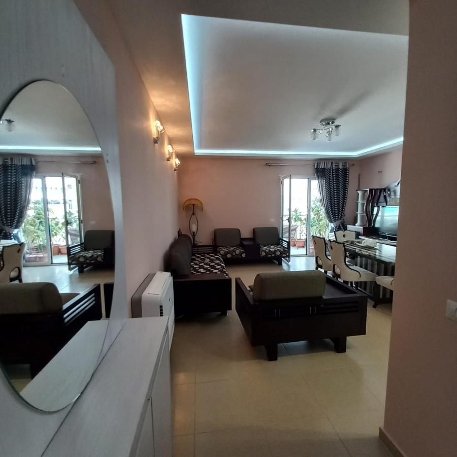 Lungo Mare & Luxury Apartments Vlorë Екстериор снимка
