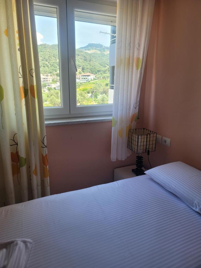 Lungo Mare & Luxury Apartments Vlorë Екстериор снимка